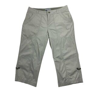COLUMBIA Woman’s Cargo Capri cropped Pants beige  sz 6